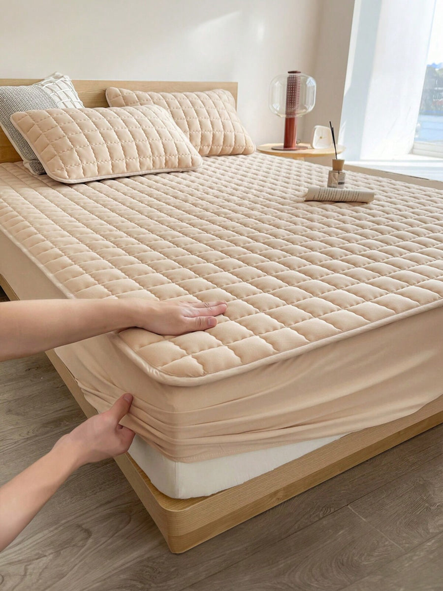 1pc Quilted Bed Sheet, Bedding, Fitted Sheet, Mattress Cover, Bed Cover, Soft Bedding For Bedroom, Bedspread For Bedroom, Full Coverage, Solid Color Mattress Protector, Curved Grid Design, Fits Twin, Full, King, Queen All Sizes, Machine Washable