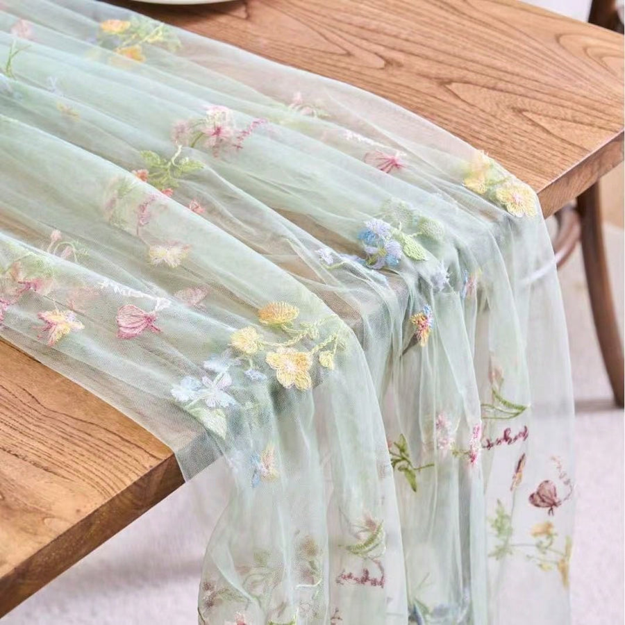 67*200cm Vintage Colorful Embroidered Lace Table Runner, Sheer Mesh Tablecloth, Suitable For Wedding Banquet, Unique Party Table Decor Center Piece, Great For Wedding Decoration, Birthday Party Decor, Home Decor